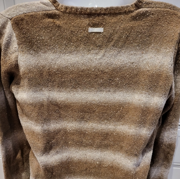 Sweater - Picture 2 of 3